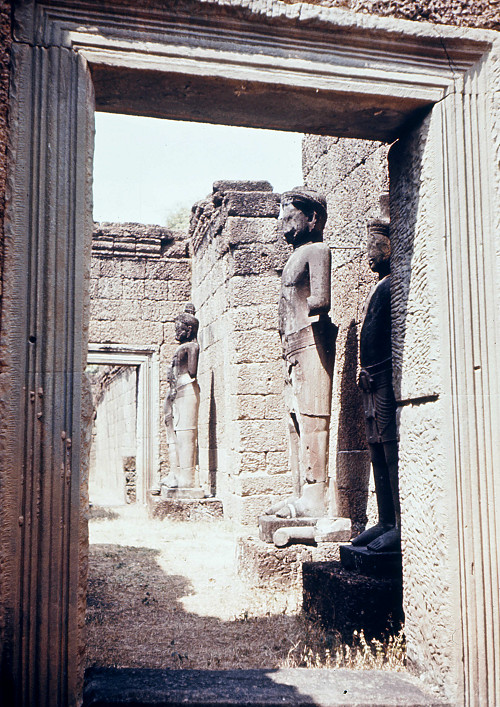 E0093.jpg